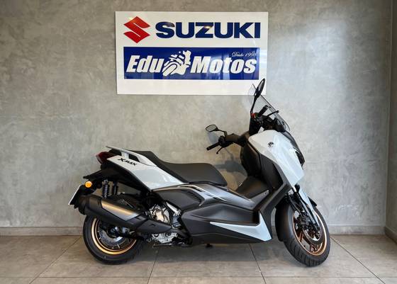 YAMAHA XMAX 300 CONNECTED ABS 